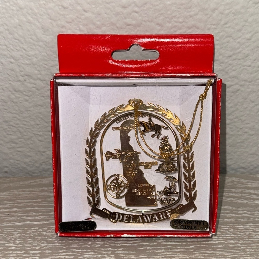Christmas Ornament DELAWARE State Map Nations Treasures 24K Gold brass